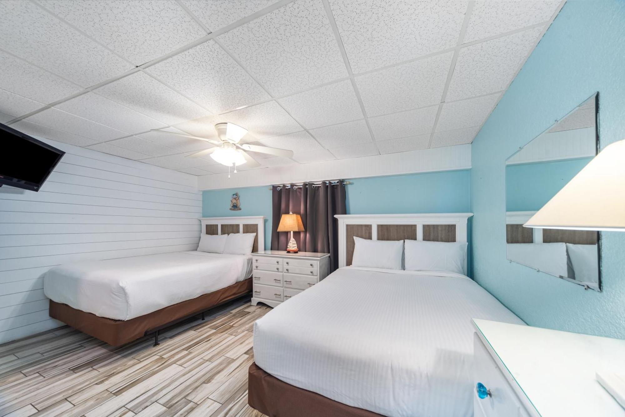 Continental 319-320 * Panama City Beach