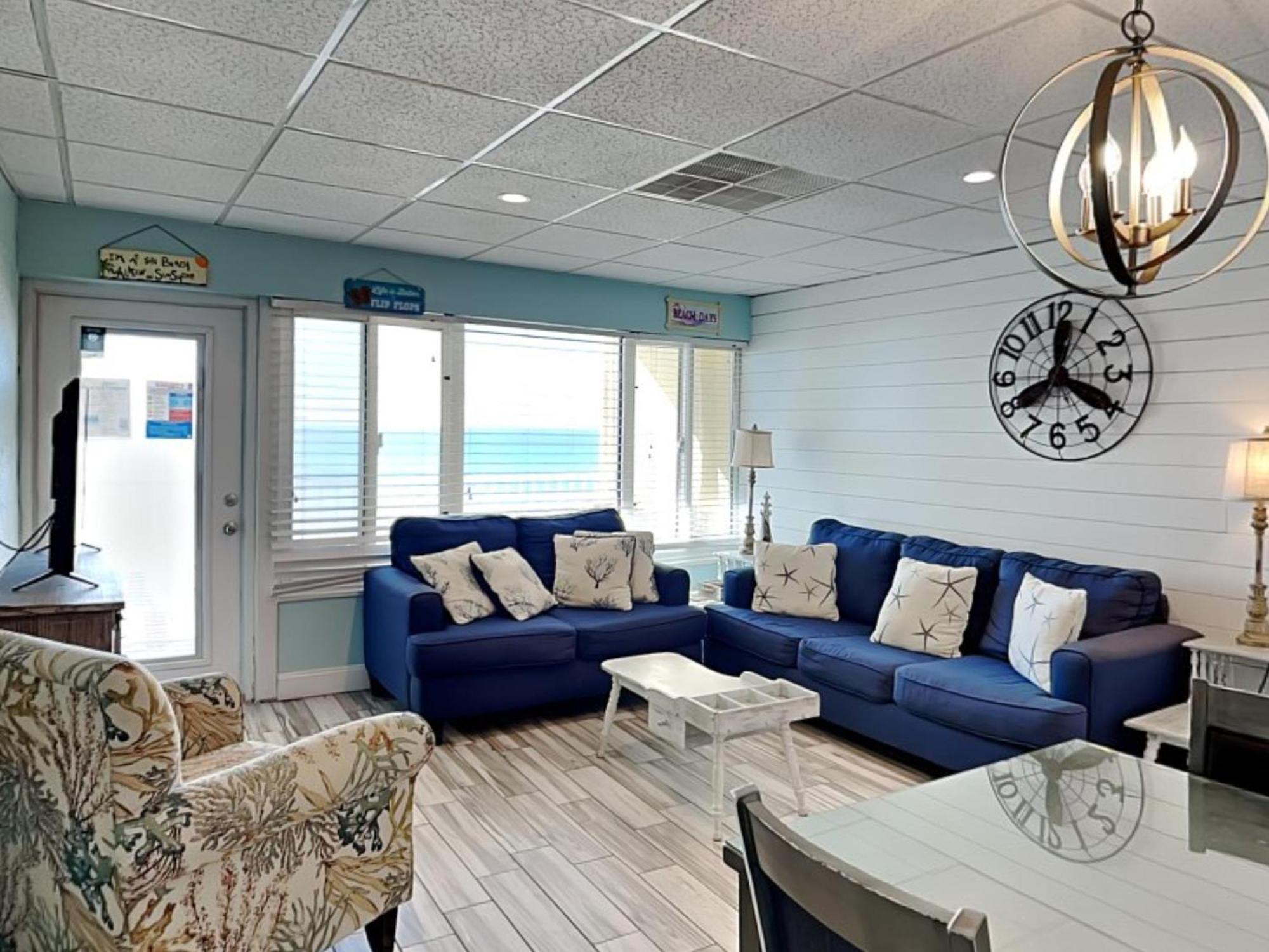 Continental 319-320 Panama City Beach