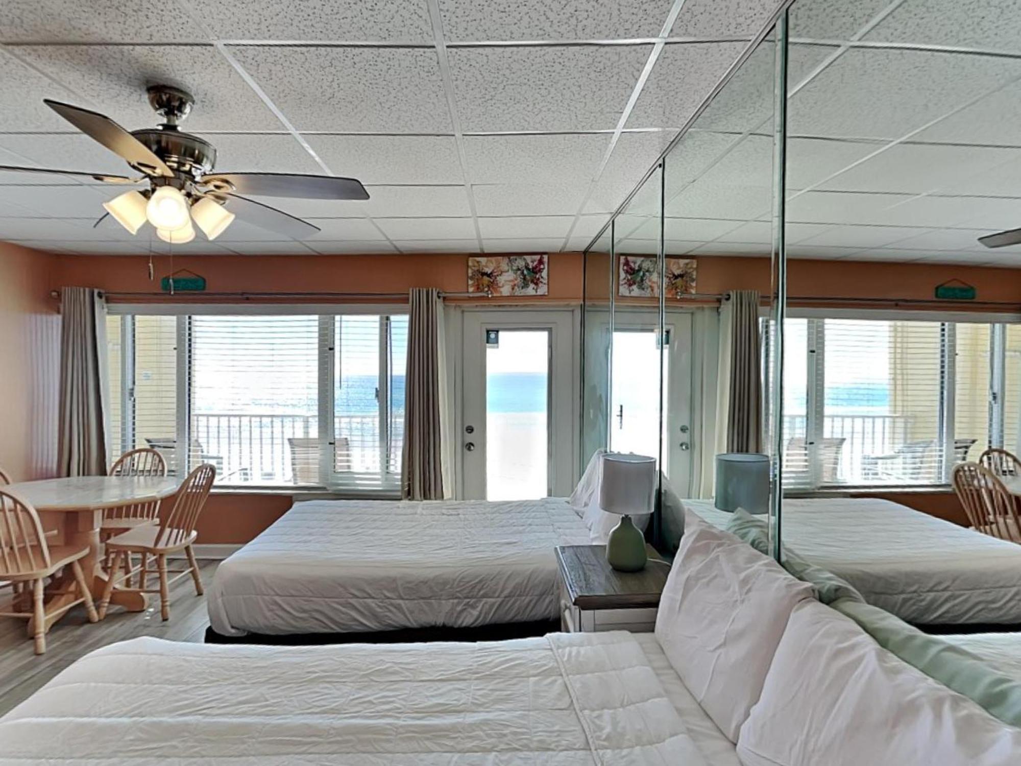 Continental 319-320 Apartment
